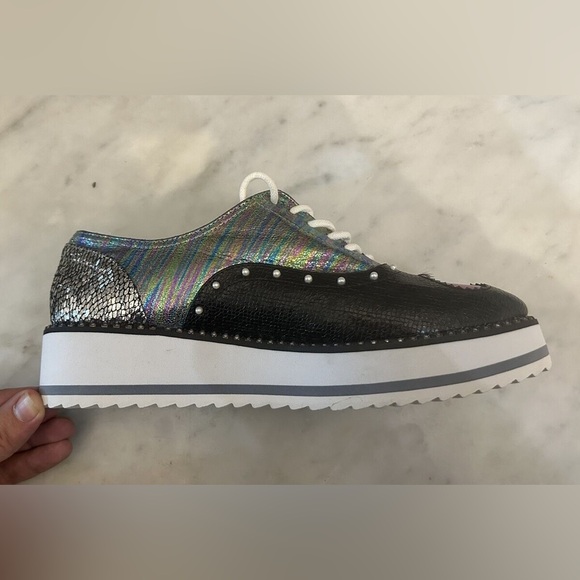 BETSEY JOHNSON WOMENS MARTI LOAFERS - Picture 3 of 3